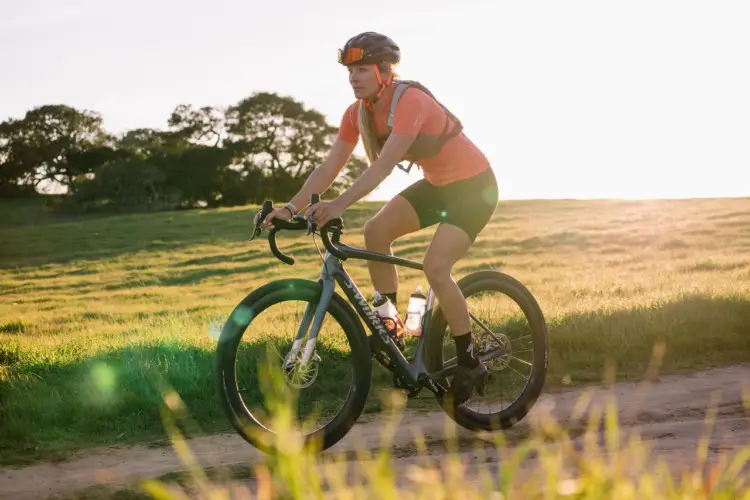 Alison Tetrick is back to defend her Dirty Kanza 200 title in 2018. © Cody Mann (Flintlock Photography) 