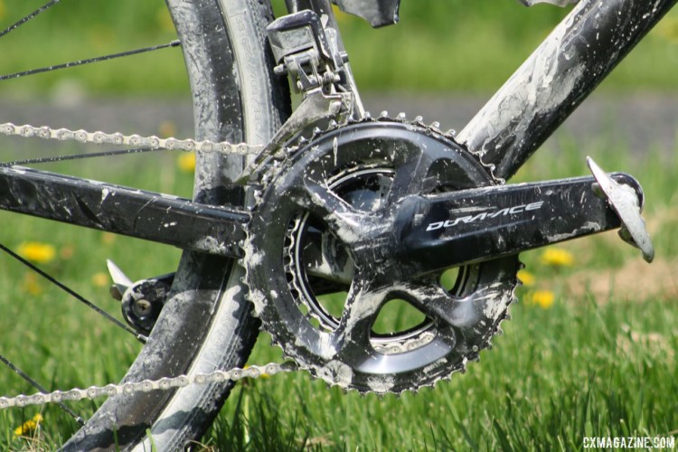 The crankset was a Dura-Ace R9100 with compact-style 50/34t chain rings. The front derailleur was a Dura-Ace R9150 Di2 model. Almanzo 100 Allied Alfa Allroad. © Cyclocross Magazine