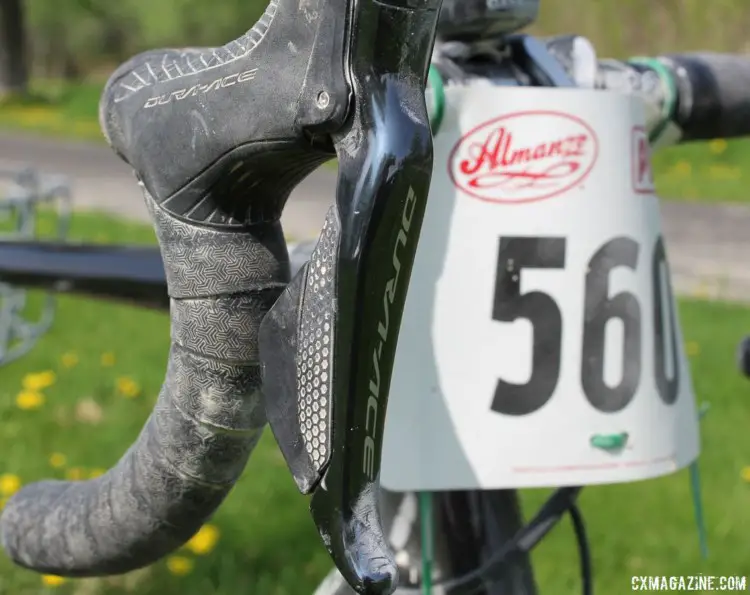 Dura-Ace ST-9170 shift/brake levers controlled the Di2 shifting and hydraulic disc brakes. Almanzo 100 Allied Alfa Allroad. © Cyclocross Magazine