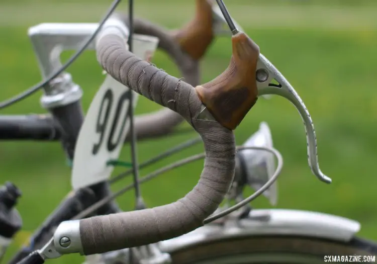 The brake levers were Modolo with gum hoods. Matt Allen's 2018 Almanzo 100 Medici Gran Turismo Gravel Bike. © Cyclocross Magazine