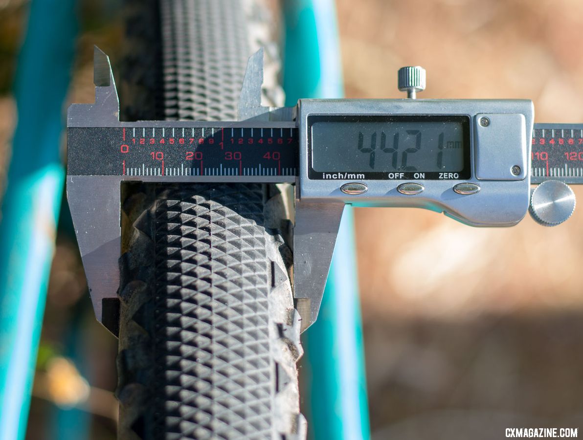 Challenge Tubeless TLR Gravel Grinder Tire Review