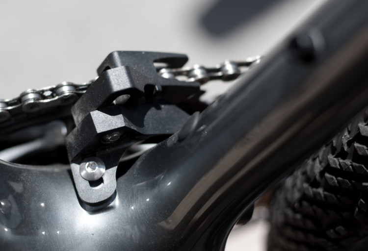 The SRAM Rival model includes a chain guard for the 1x crankset. Norco Search XR Rival. 2018 Sea Otter Classic cyclocross and gravel new products. © Cyclocross Magazine