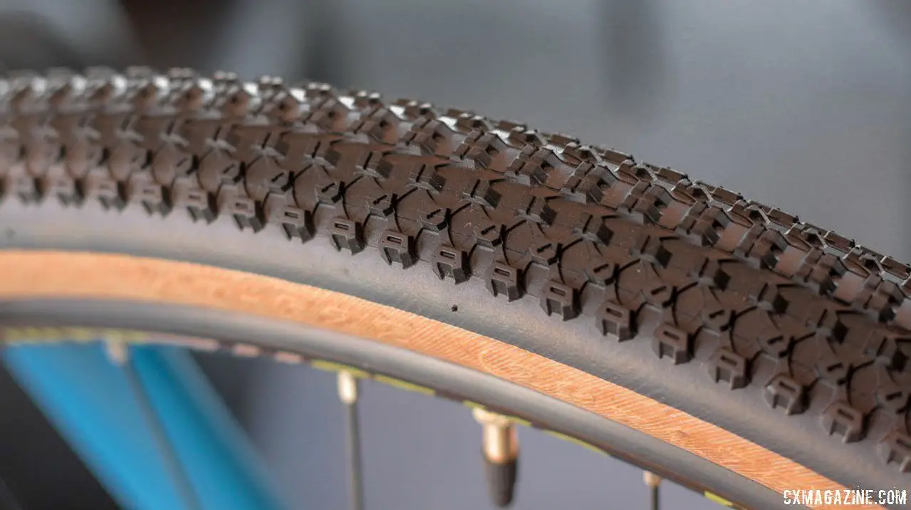 tan wall cyclocross tyres