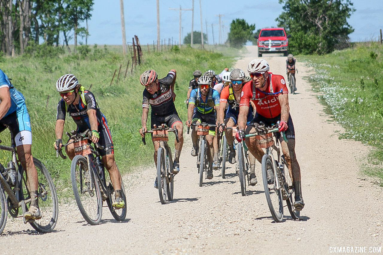 Richey, center, finished 7th in the 2019 DK200. 2018 Dirty Kanza 200. © Z. Schuster / Cyclocross Magazine