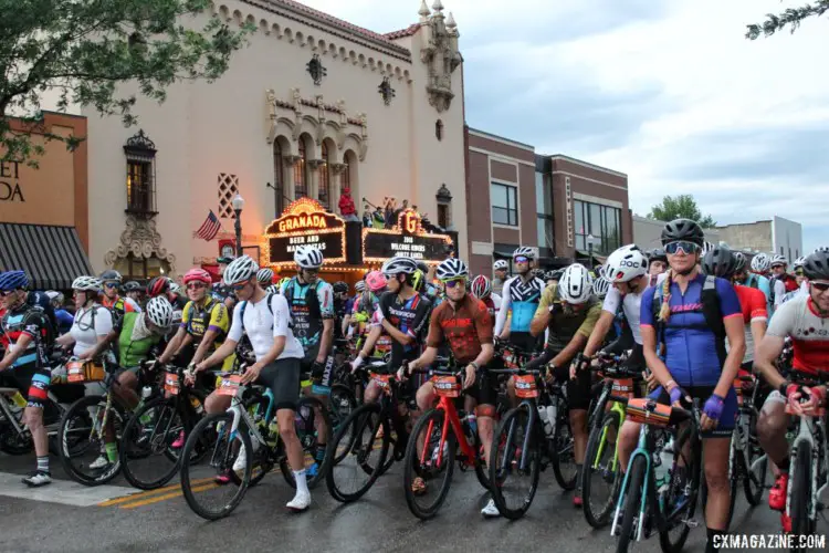 Alison Tetrick gets ready to lead the Dirty Kanza 200 field into the Flint Hills. 2018 Women's Dirty Kanza 200. © Z. Schuster / Cyclocross Magazine