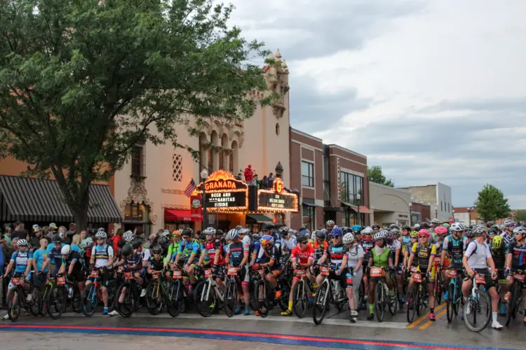 Riders wait for the start of the Dirty Kanza 200 after a 30-minute rain delay. 2018 Men's Dirty Kanza 200. © Z. Schuster / Cyclocross Magazine