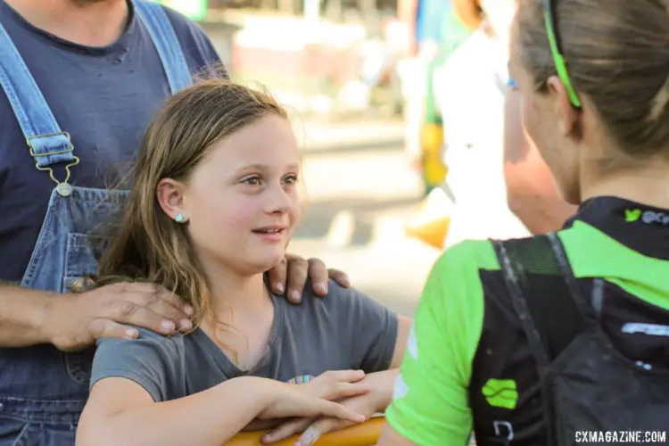Kaitie Keough talks with a young fan after her win. 2018 Women's Dirty Kanza 200. © Z. Schuster / Cyclocross Magazine