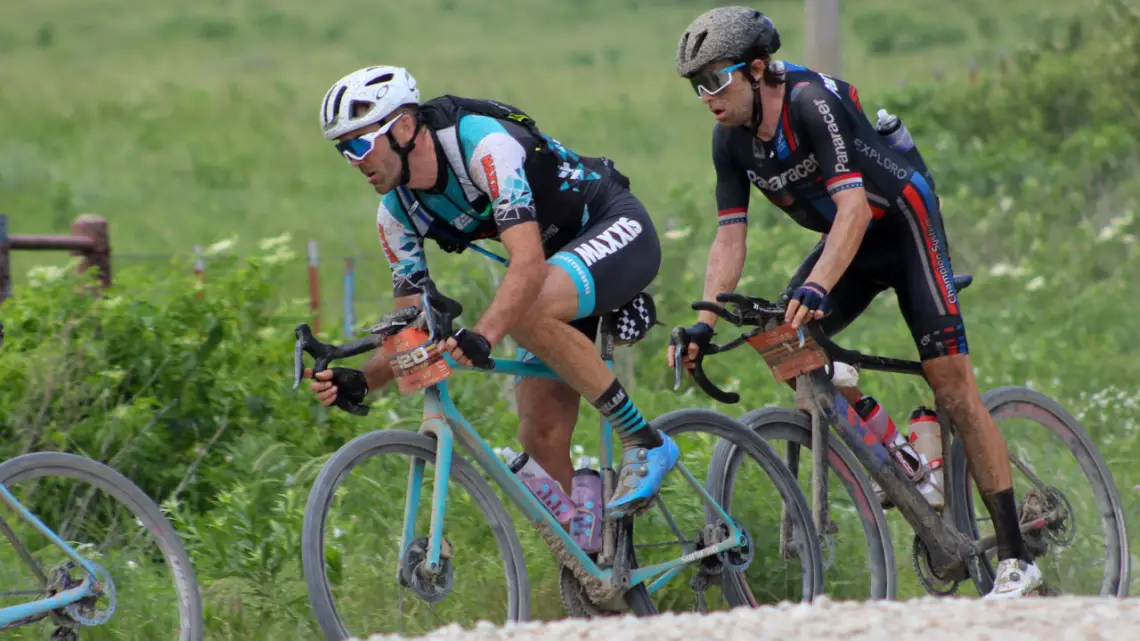 Geoff Kabush and Mat Stephens rode together after Kabush expressed his anti-aero-bar opinions in the week leading up to the race. 2018 Men's Dirty Kanza 200. © Z. Schuster / Cyclocross Magazine