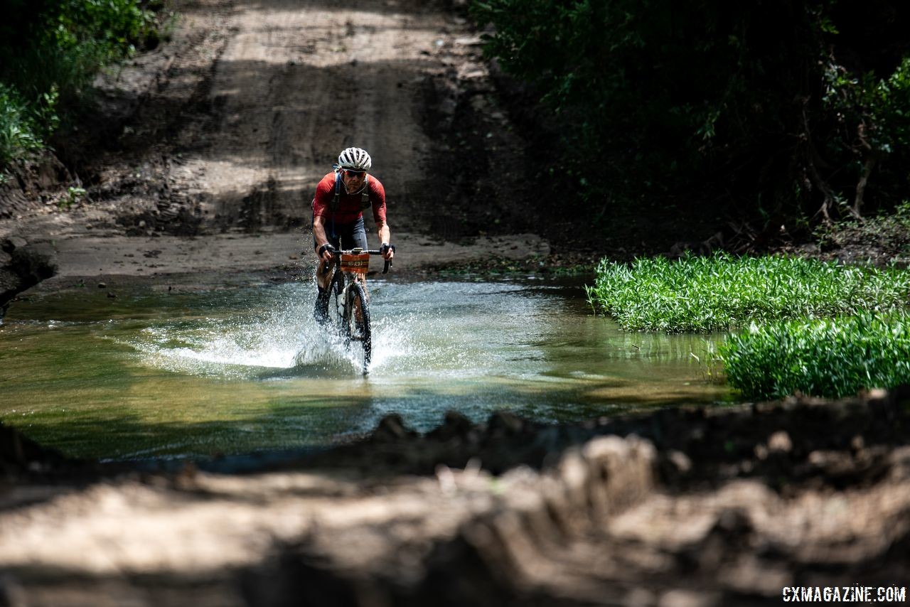 This small crossing was not quite as deep as the Rocky Ford crossing of Walnut Creek. 2018 Dirty Kanza 200. © Ian Matteson/ ENVE Composites