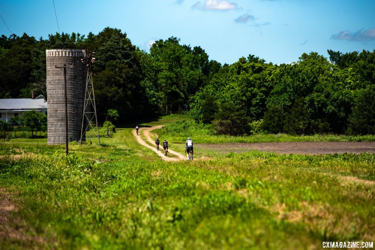 Some of Kansas' gravel roads narrow up and offer only two riding lines. 2018 Dirty Kanza 200. © Ian Matteson/ ENVE Composites