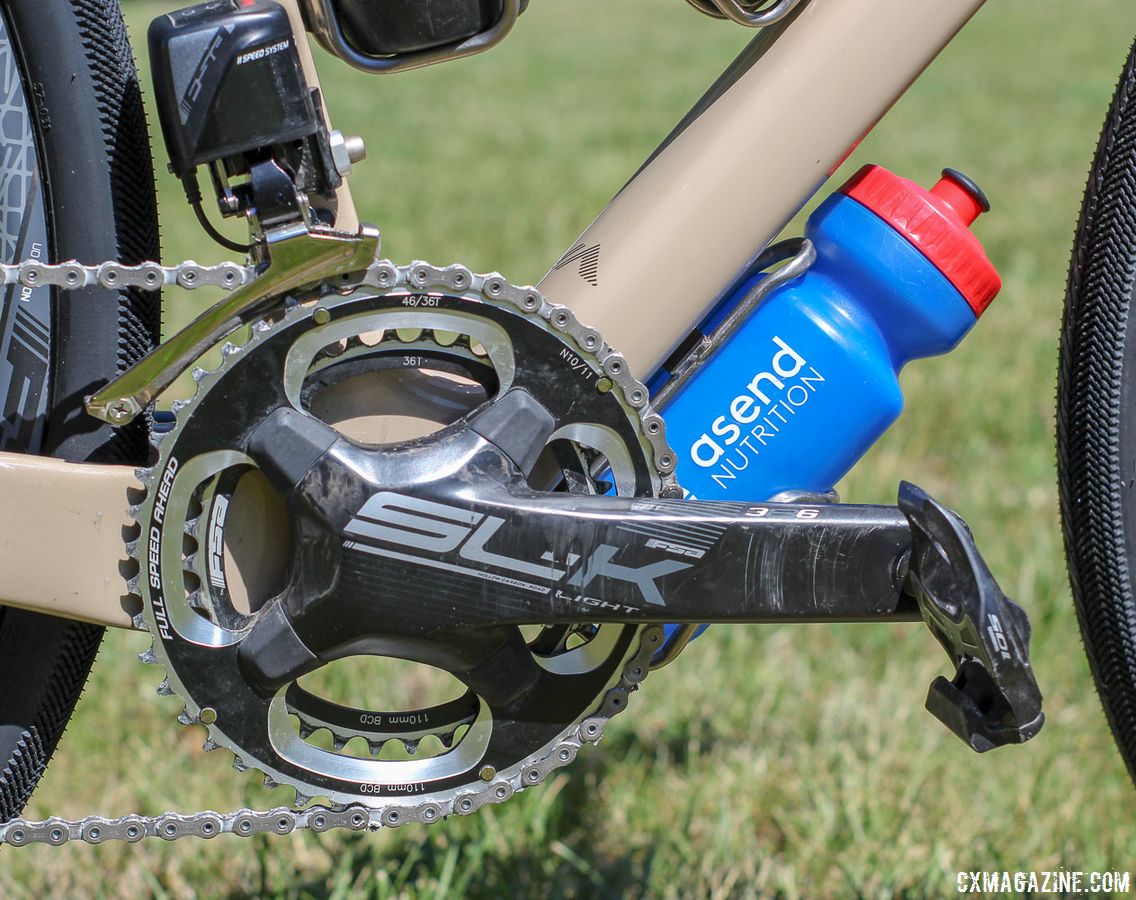Driscoll used an FSA K-Force SL crankset with 46/36t chain rings. He put an extra Ascend Nutrition bottle underneath the down tube. Jamey Driscoll's 2018 Dirty Kanza 200 Donnelly G//C Gravel Bike. © Z. Schuster / Cyclocross Magazine