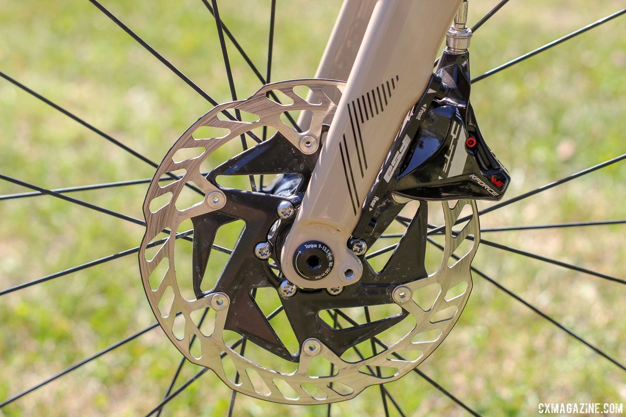 The carbon fork on the G//C is flat mount disc. Driscoll used K-Force WE hydraulic calipers. Jamey Driscoll's 2018 Dirty Kanza 200 Donnelly G//C Gravel Bike. © Z. Schuster / Cyclocross Magazine