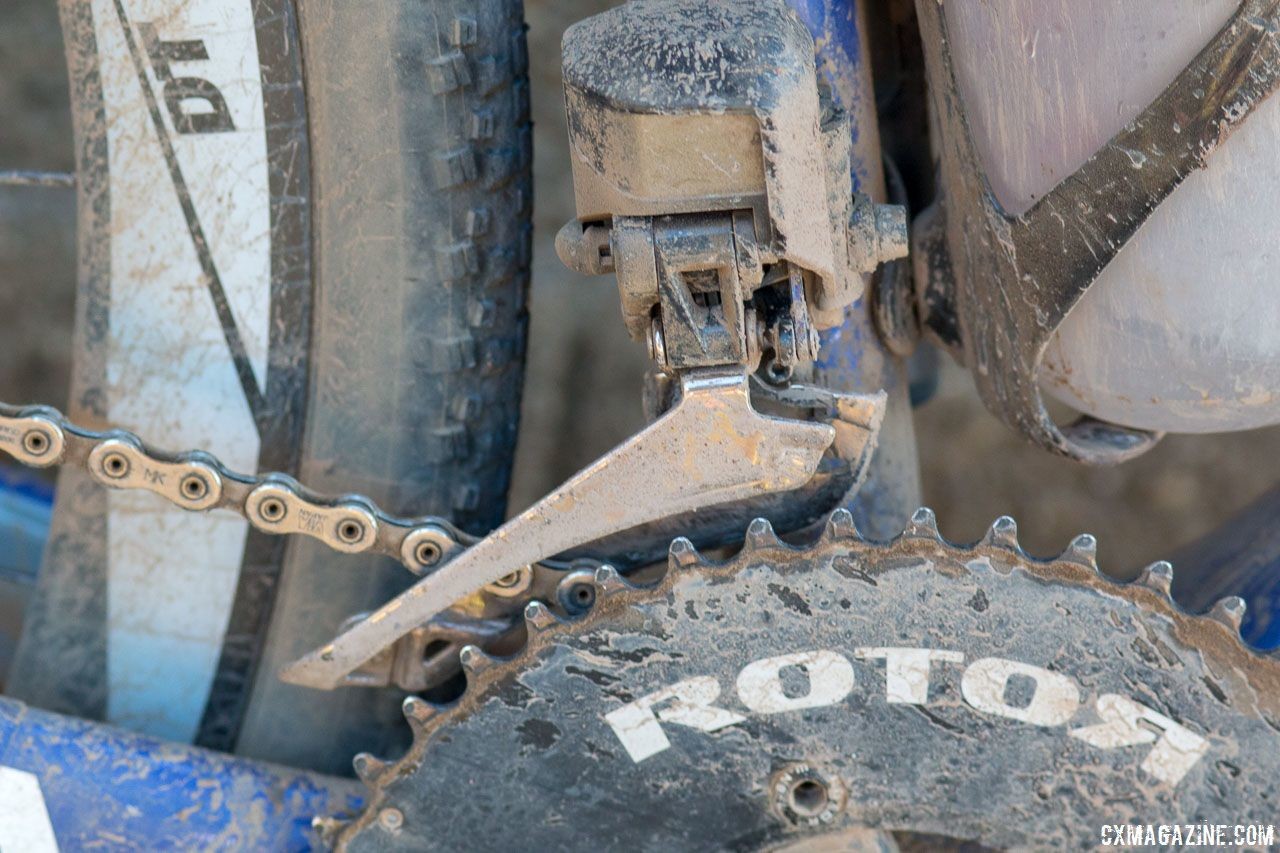 Nash chose what appeared to be 50/34t compact chain rings, which are on the steeper side for gravel. Katerina Nash's carbon Orbea Terra gravel bike. 2018 Lost and Found gravel race. © Cyclocross Magazine