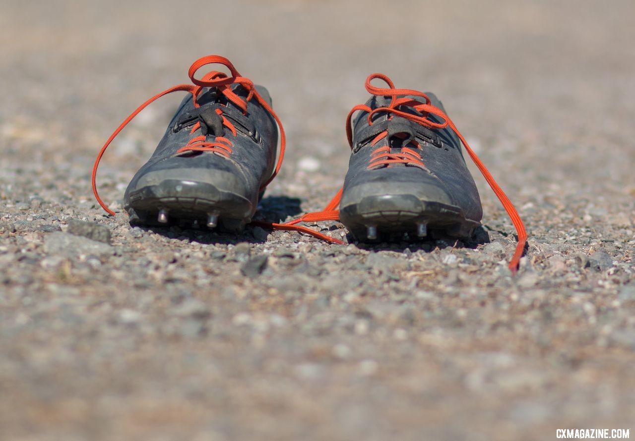 The XC5 shoes have a narrower profile than some. We found they fit our narrow feet well. Shimano XC5 Gravel Shoes. © Cyclocross Magazine