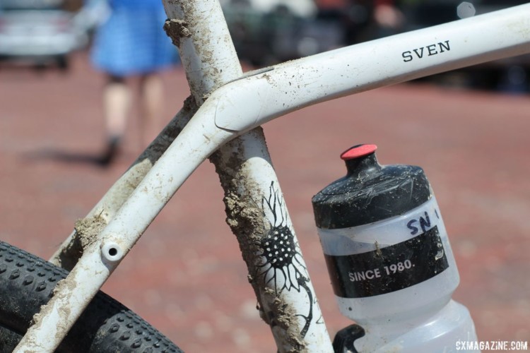 Frames and water bottles were personalized for Nys. One of the bike's many mounts sits nearby. Sven Nys' 2018 Dirty Kanza 200 Trek Checkpoint. © Z. Schuster / Cyclocross Magazine