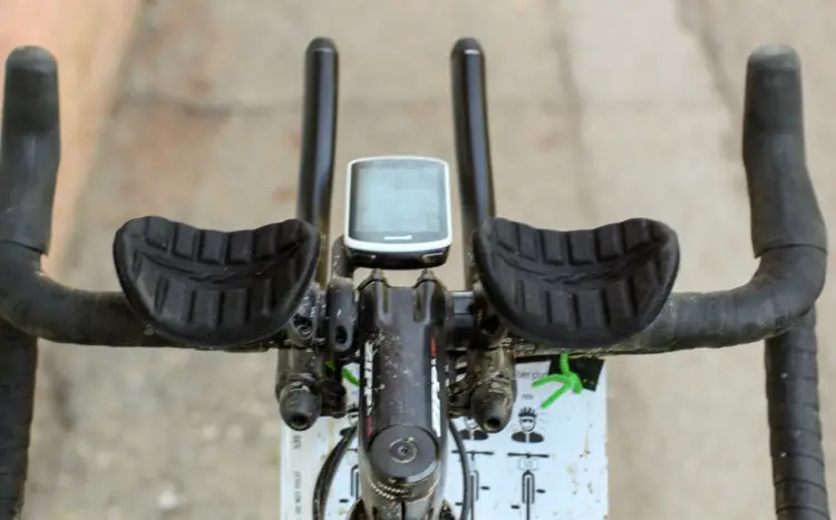 Despite his mixed feelings about aero bars for gravel, King used the Zipp Zuka Clip bars to help him handle the strong headwind. Ted King's 2018 Dirty Kanza 200 Cannondale SuperX. © Z. Schuster / Cyclocross Magazine