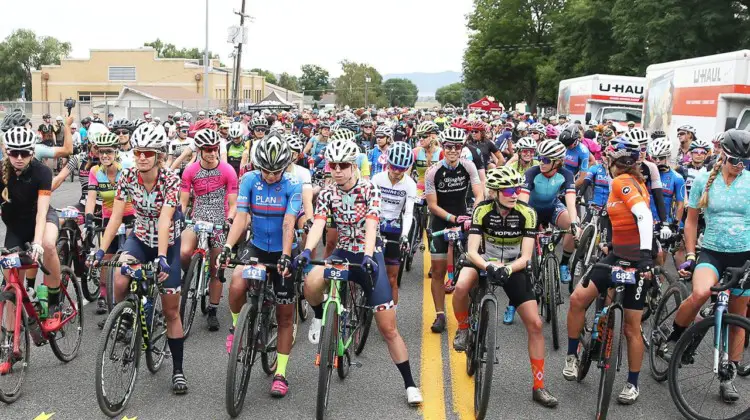 600 starters with the women’s field starting first. © Cathy Fegan-Kim