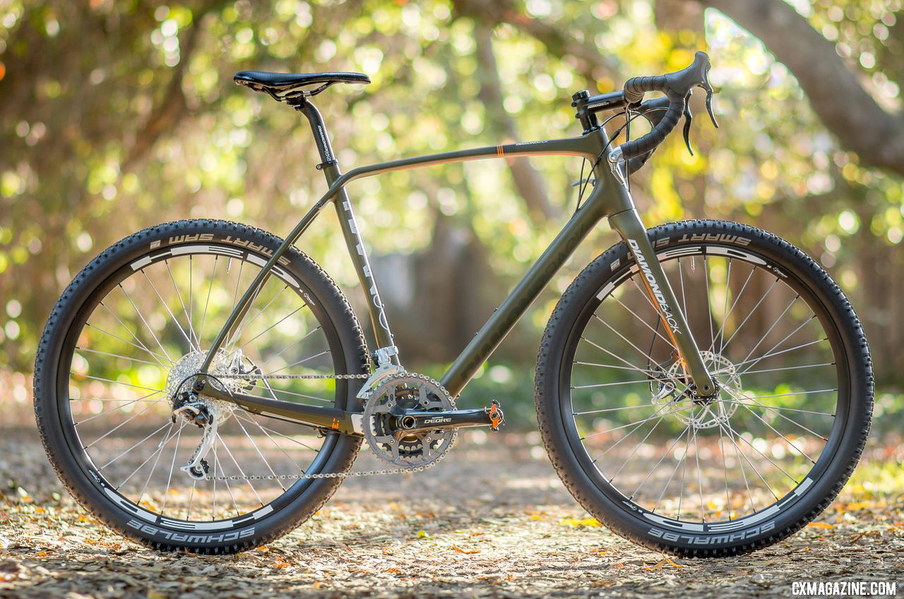 Diamond Back carbon Haanjo EXP, with 650b wheels is an understated machine that sparkles with a unique build. © Cyclocross Magazine