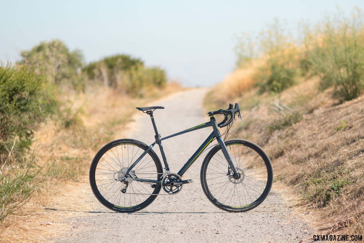 The Schwinn Vantage RX1 bike is a unique, smooth ride, available through the company's unique distribution plan that pairs Amazon and local assembly through establishments like Performance Bike stores and mobile mechanics. © Cyclocross Magazine