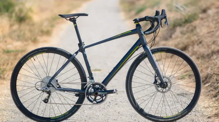 Schwinn Vantage RX1 bike is an effective do-it-all bike or gravel machine available from Dick's Sporting Goods and Amazon for under $1600. © Cyclocross Magazine