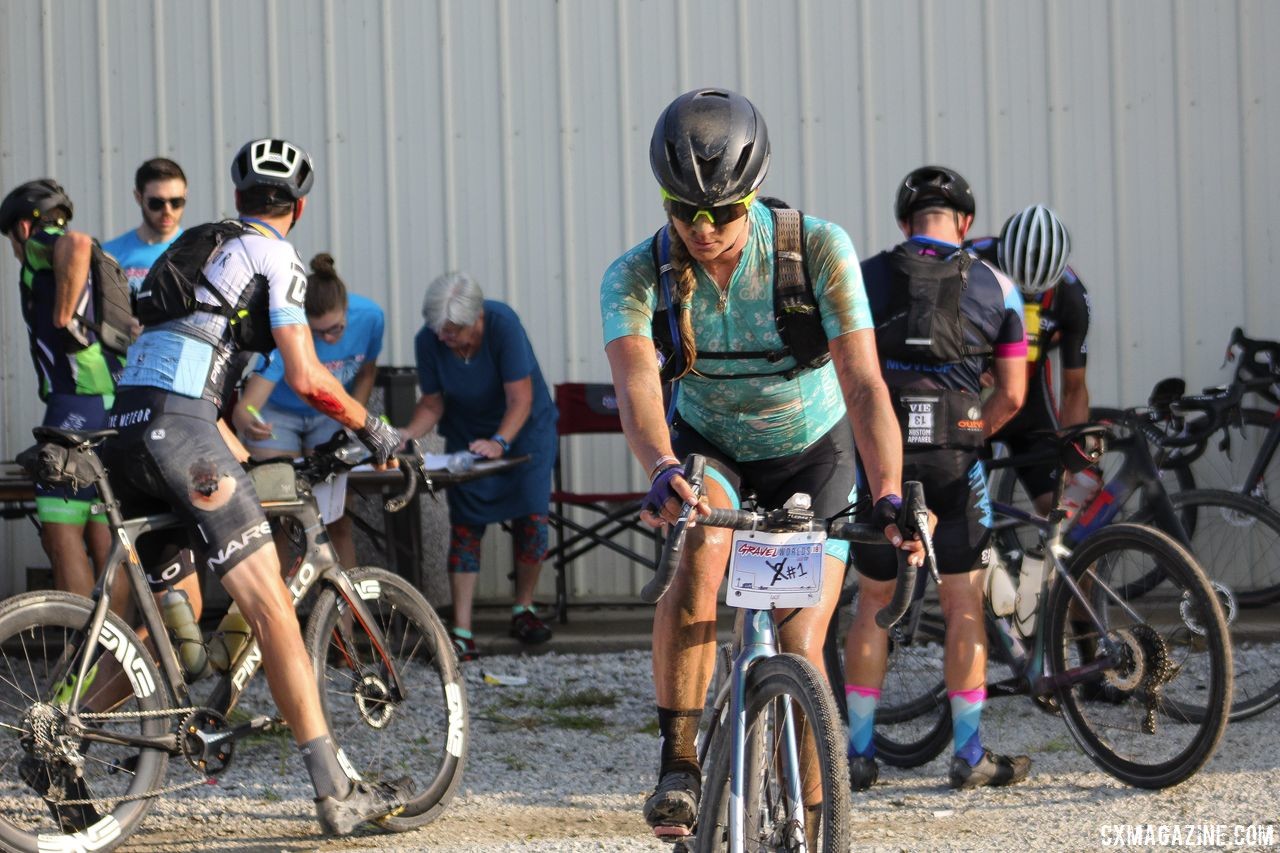 Tetrick, here getting ready to leave Checkpoint One, found friends to ride with all afternoon. 2018 Gravel Worlds © Z. Schuster / Cyclocross Magazine