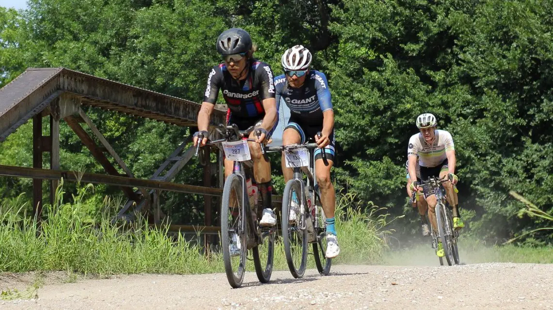 Mat Stephens and Josh Berry. 2018 Gravel Worlds © Z. Schuster / Cyclocross Magazine