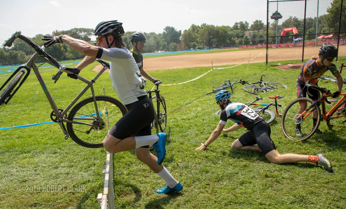 When you come in for the tag a little hot, part 2. 2018 xXx Racing-Athletico Relay Cross, Chicago. © Robert Clark