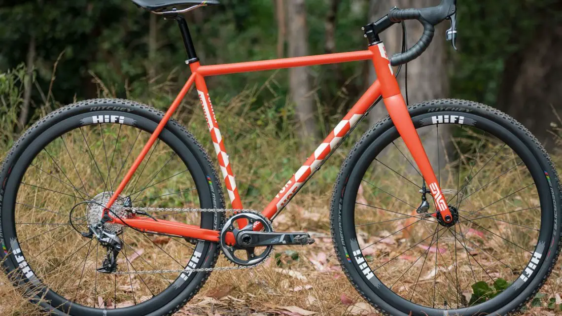 The Von Hof Steel ACX cyclocross bike is bult in the U.S. with Columbus steel. © C. Lee / Cyclocross Magazine