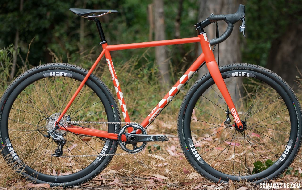 The Von Hof Steel ACX cyclocross bike is bult in the U.S. with Columbus steel. © C. Lee / Cyclocross Magazine