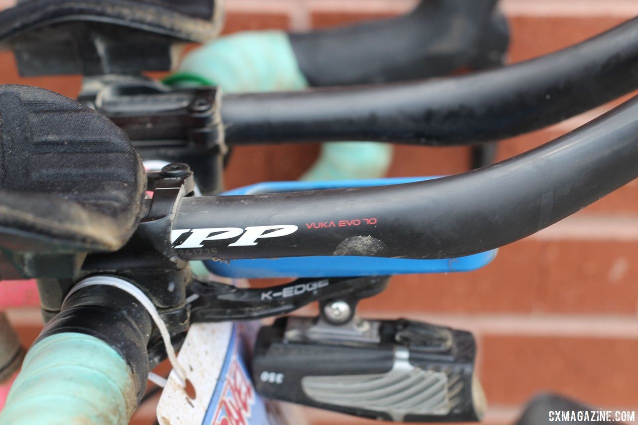 Acker went aero with Zipp Vuka clamps and Vuka Evo 70 carbon extensions. Matt Acker's Salsa Warbeard. 2018 Gravel Worlds. © Z. Schuster / Cyclocross Magazine