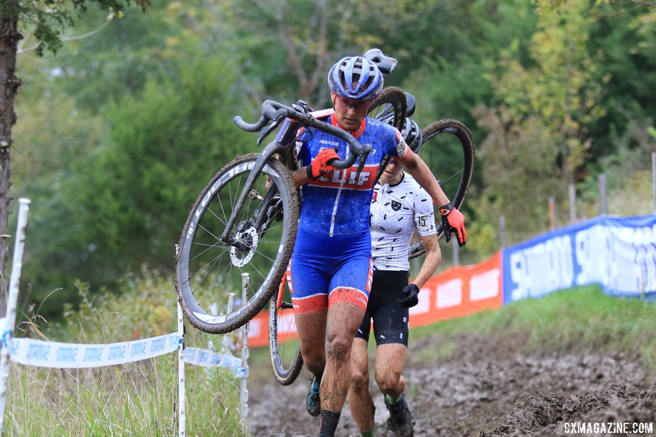 Nash leads the way through the Holly Jolly Hellhole. 2018 Jingle Cross Day 3, Sunday. © D. Mable / Cyclocross Magazine