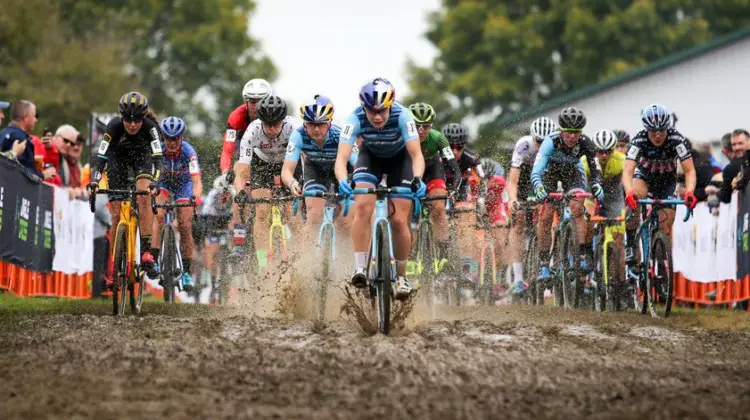 Evie Richards leads the way into the mud pit at the end of the holeshot. 2018 Jingle Cross Day 3, Sunday. © J. Corcoran / Cyclocross Magazine