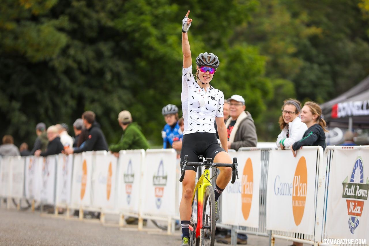 Last year's double winner Maghalie Rochette helps provide "international" flavor at Rochester Cyclocross. UCI C2 Women Race, Sunday. photo: Bruce Buckley