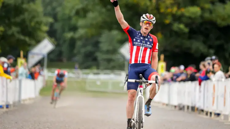 Hyde ouduels Powers on the last lap at the 2018 Rochester Cyclocross Day 2. photo: Bruce Buckley