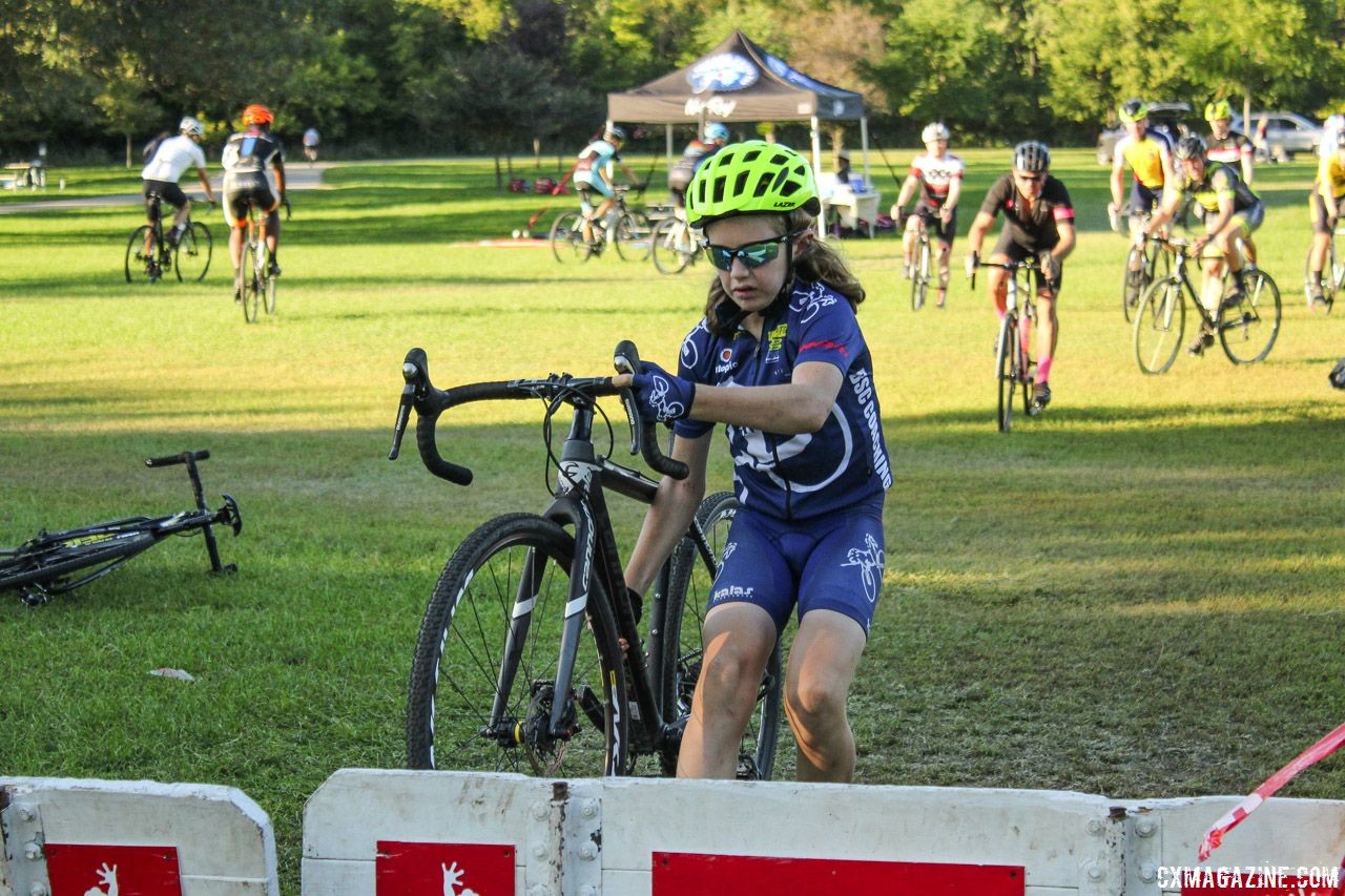 Riders worked on dismounting close to the barriers. 2018 Sven-Nado Clinic, Chicago. © Cyclocross Magazine / Z. Schuster