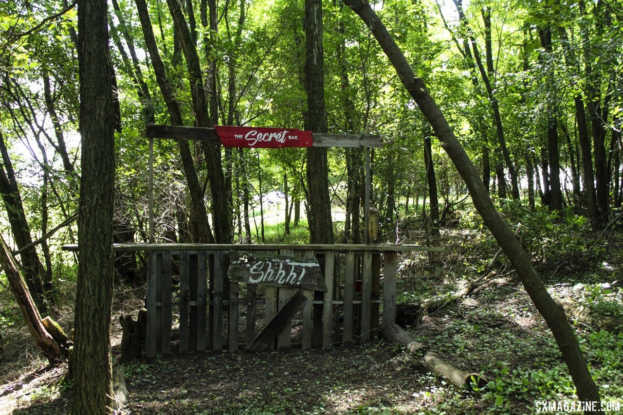 The 2017 Secret Bar structure still stands. The 2018 location might be ... wait for it ... a secret. 2018 World Cup Waterloo Course Preview © Z. Schuster / Cyclocross Magazine