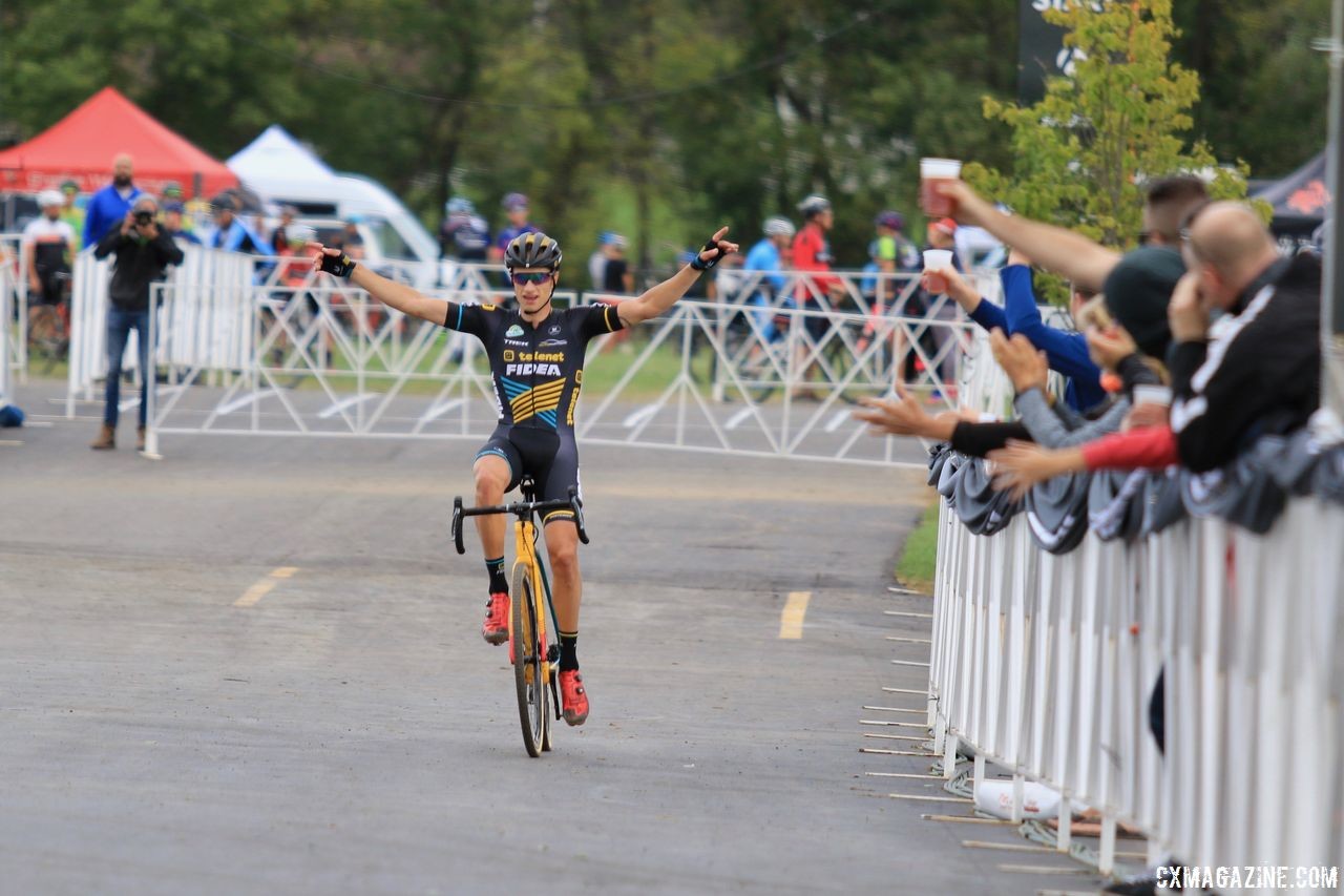 Quinten Hermans celebrates his win. 2018 Trek CX Cup, Waterloo © Cyclocross Magazine / D. Mable