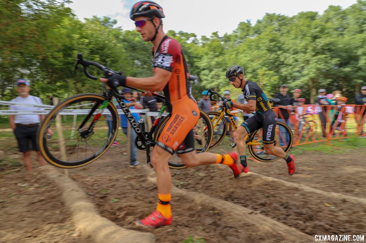 Soete and Hermans battled off the front for several laps early on. 2018 Trek CX Cup, Waterloo © Cyclocross Magazine / D. Mable