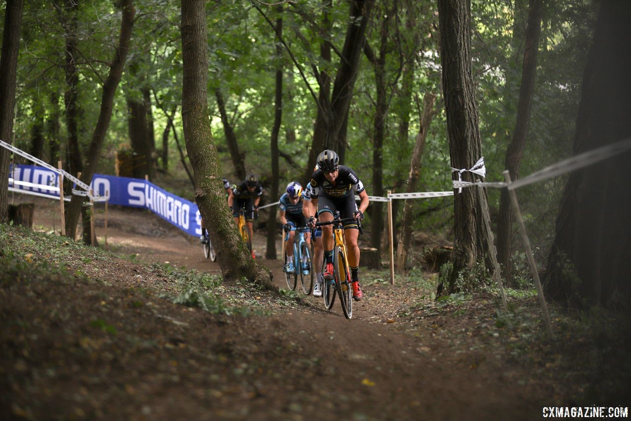 The lead group makes its way through the woods. 2018 Trek CX Cup, Waterloo © Cyclocross Magazine / R. Clark