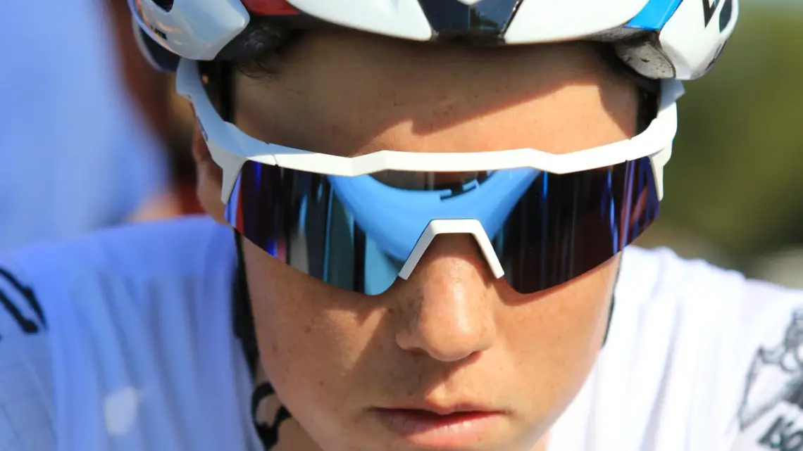 Sanne Cant waits at the start. 2018 World Cup Waterloo. © D. Mable / Cyclocross Magazine