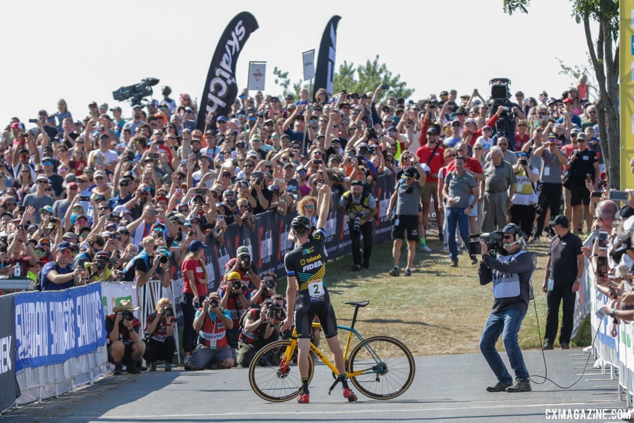 Aerts took home a big win at World Cup Waterloo. 2018 World Cup Waterloo. © R. Clark / Cyclocross Magazine