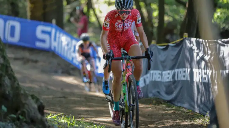 Sammi Runnels heads through the woods. 2018 World Cup Waterloo. © R. Clark / Cyclocross Magazine