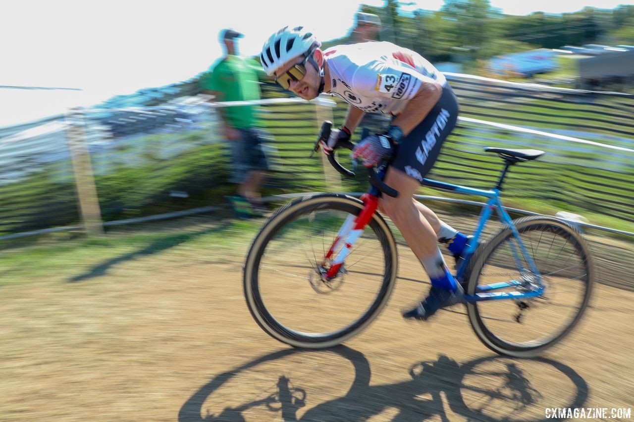 Michael van den Ham accelerates over the crest of Trek Factory Hill. 2018 World Cup Waterloo. © R. Clark / Cyclocross Magazine