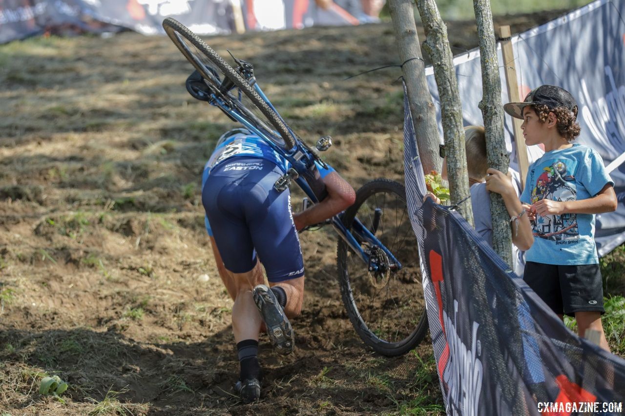 Craig Richey's tubeless setup has been a little smoother than this run-up. He offered some food for thought for amateurs. 2018 World Cup Waterloo. © R. Clark / Cyclocross Magazine