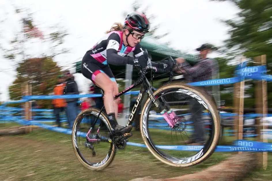 Ellen Noble adjusted her aerial skills to the unique barriers. Elite Women, 2017 Cincinnati Cyclocross, Day 2, Harbin Park. © Cyclocross Magazine