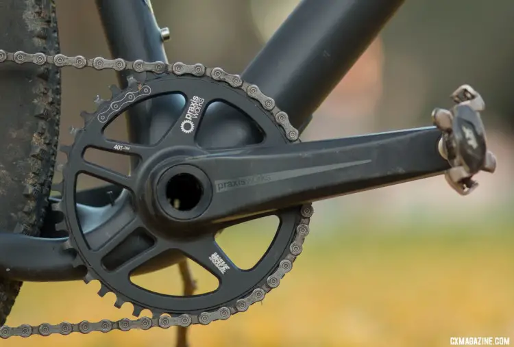 A Praxis Zayante Alloy crankset with 40t wide/narrow ring transfers your power to push the Ibis Hakka MX cyclocross/gravel bike forward. © Cyclocross Magazine
