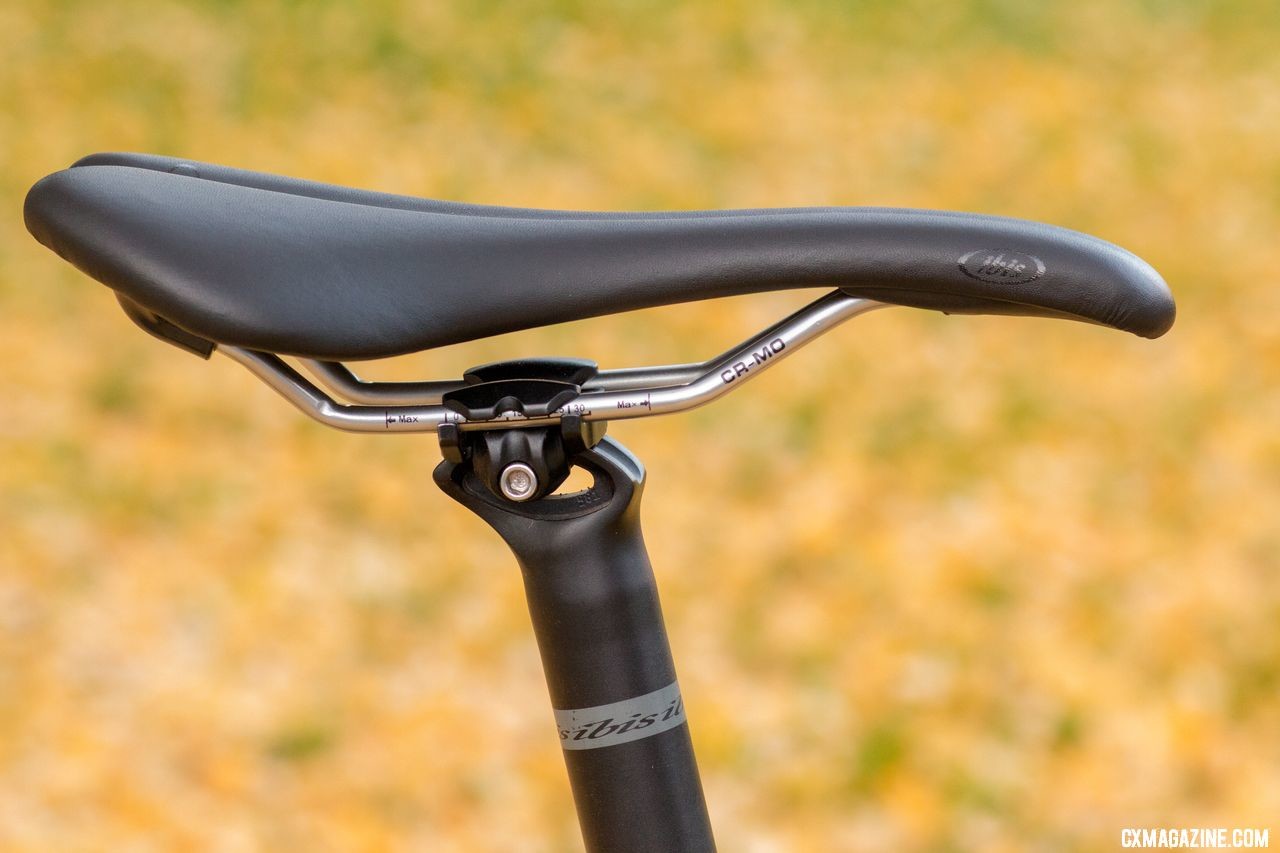 The Ibis Hakka MX comes with a one bolt-post with a design that had us paranoid about angle slips, but it held firm throughout the test. © Cyclocross Magazine