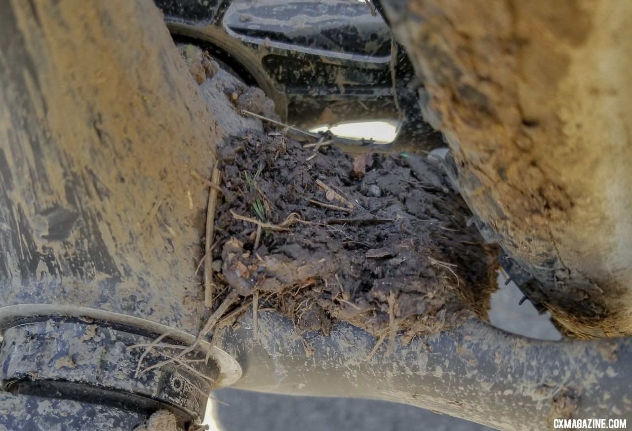 Ibis Hakka MX cyclocross/gravel bike has big tire clearance and mud clearance, but the shelf behind the bottom bracket will keep hold onto some of that mud. © Cyclocross Magazine