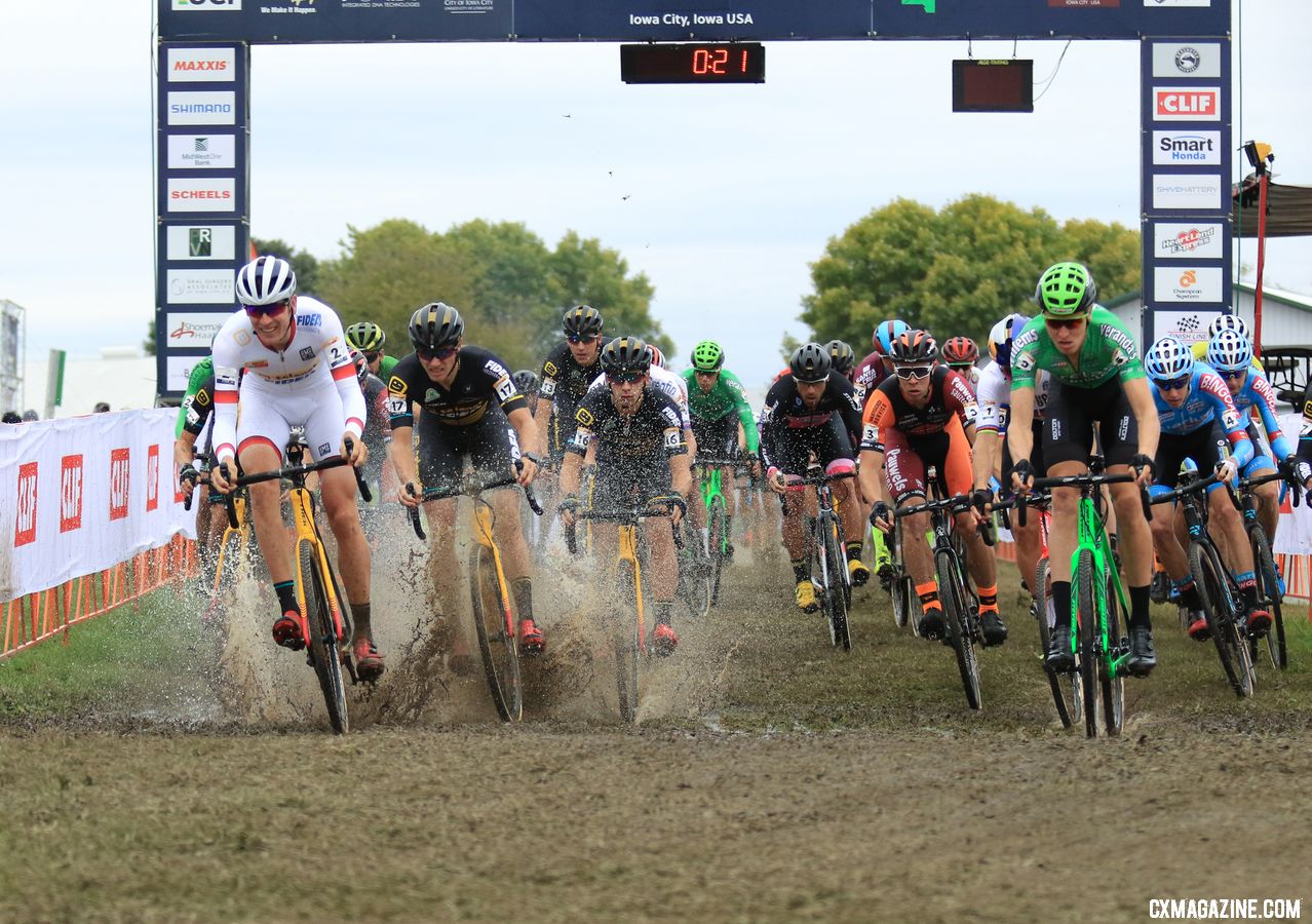 The men make a splash on their way to tackling Mt. Krumpit and putting on a show. 2018 Jingle Cross. © D. Mable / Cyclocross Magazine