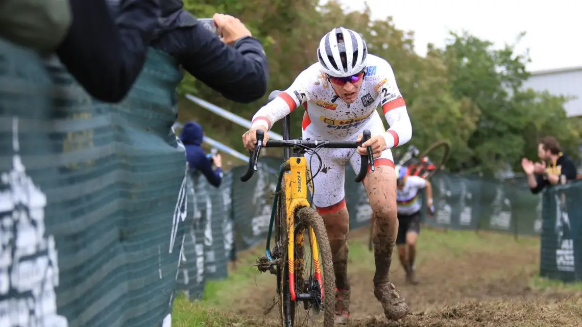 Toon Aerts appeared to be the stronger runner and rider on the day. 2018 Jingle Cross World Cup Men's Race. © D. Mable / Cyclocross Magazine